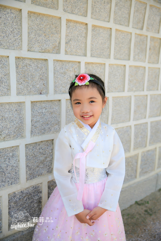 韓服租借▎到韓國體驗穿韓服玩穿越。漫步景福宮推薦首爾西花韓服！