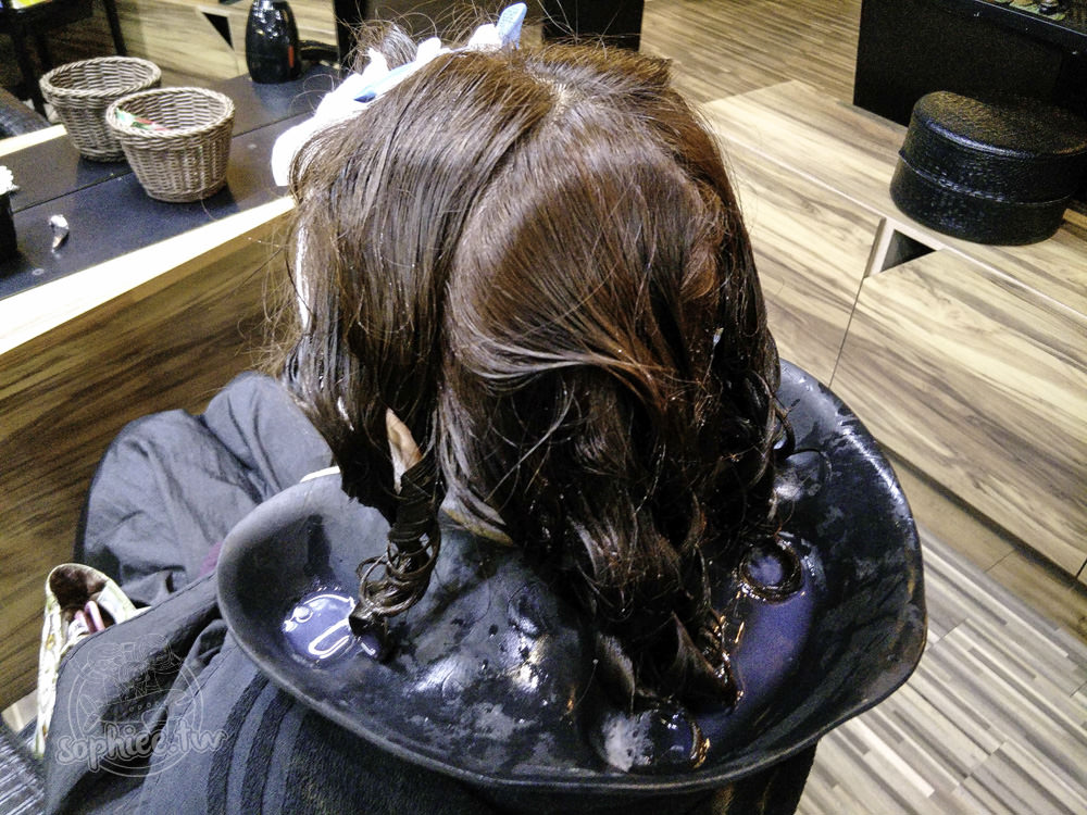 台中燙染髮推薦︱VS hair。一試成主顧 逢甲商圈 做完頭髮去逛街！