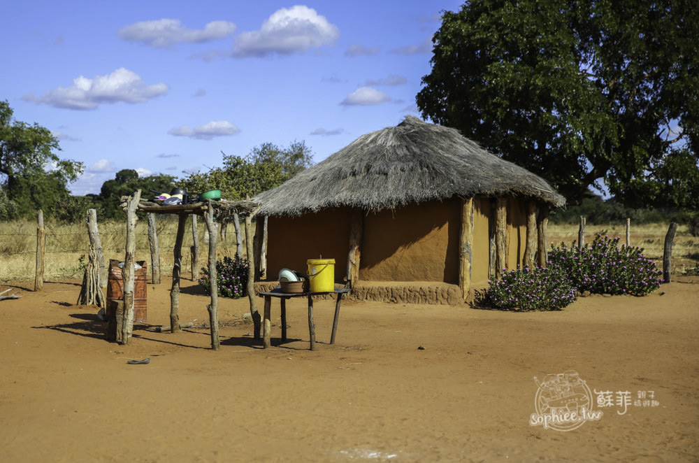 辛巴威旅遊︱一個一千億只能買3顆雞蛋的國家。辛巴威農村生活面貌