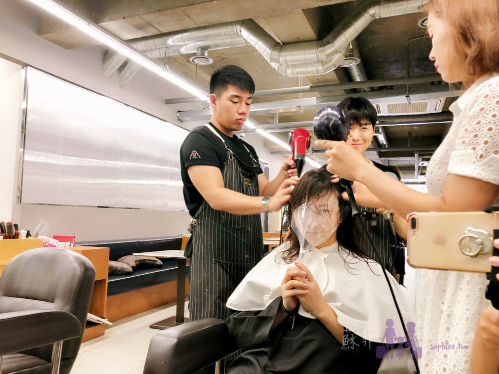 來韓國一定要體驗一次！一日韓星：美髮造型＋韓星美妝＋個人寫真拍攝＋中文翻譯＋專車來回接送