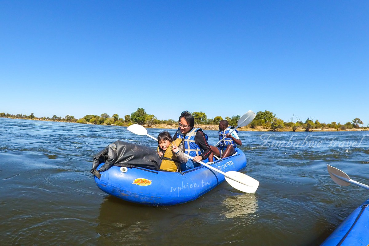 辛巴威旅遊∣到非洲划獨木舟？這也太帥了啊！勇划橡皮艇泛舟去～