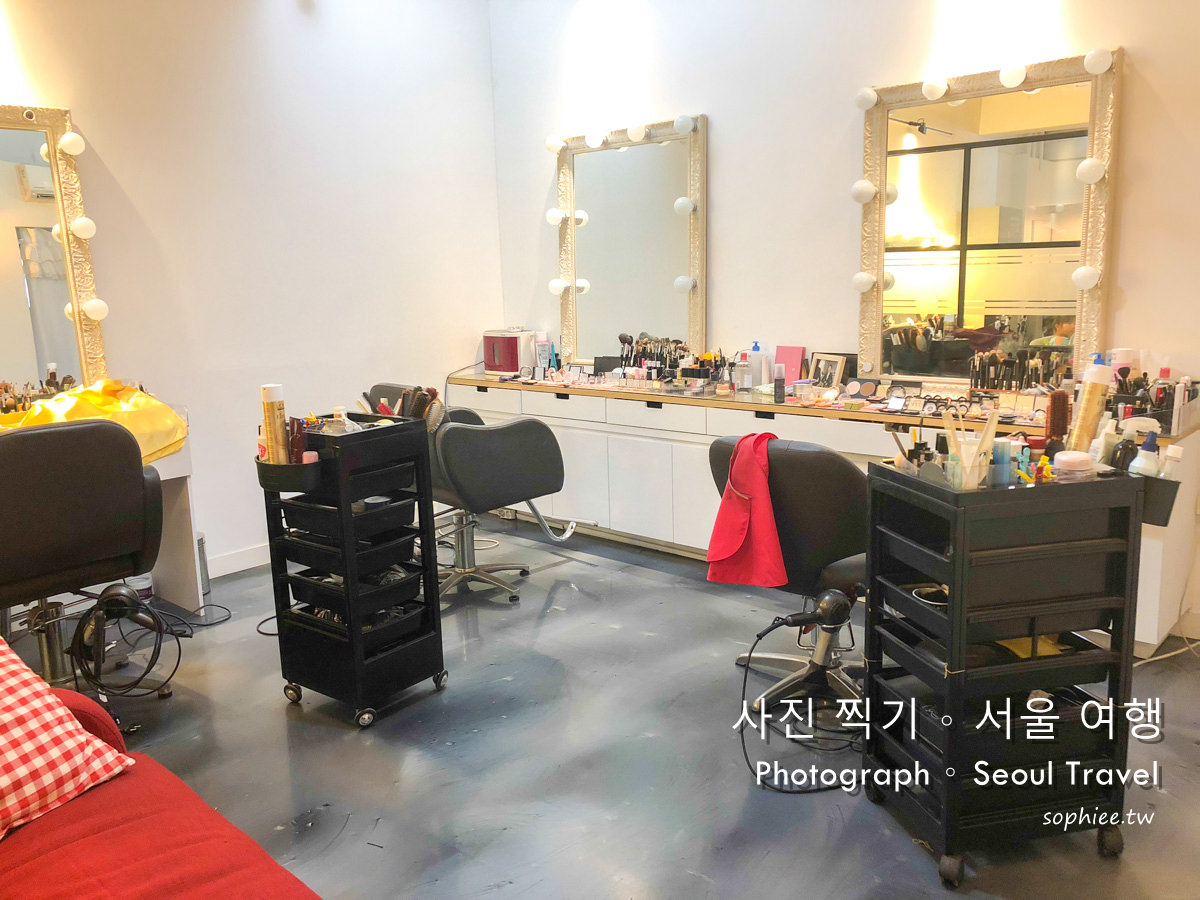 首爾旅遊》韓國證件照推薦-含妝髮服裝全包 超美韓妝體驗！
