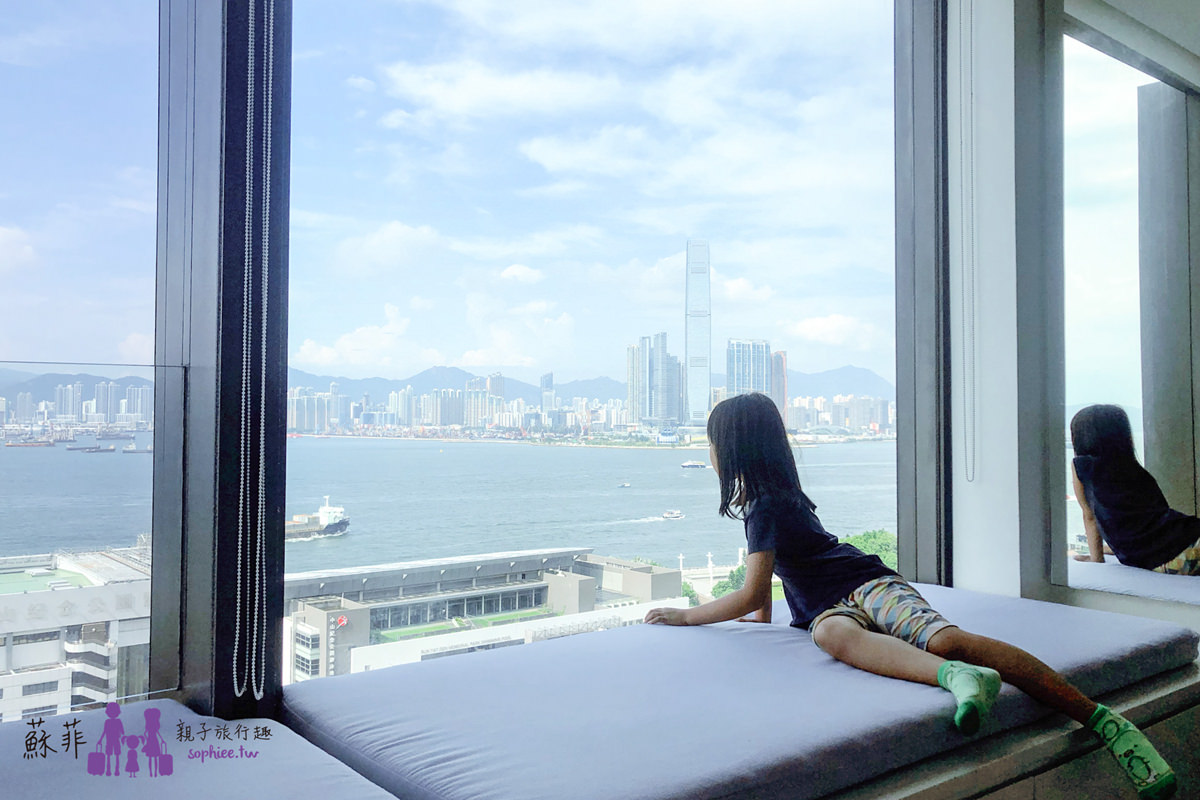 香港住宿推薦》交通便利空間大無敵夜景公寓。親子自由行輕鬆度假去！