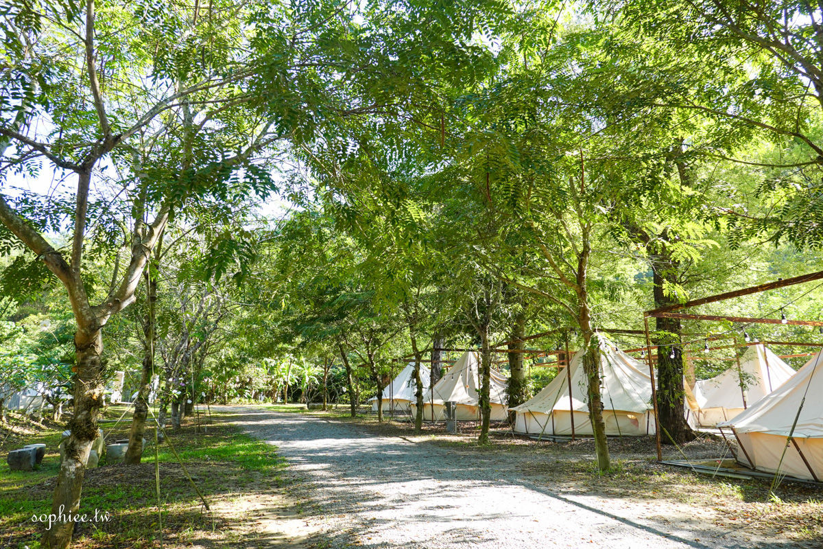 高雄美濃》蝶舞澗休閒農場 到豪華帳篷露營去 一泊三食 露營也可以很優雅輕鬆！
