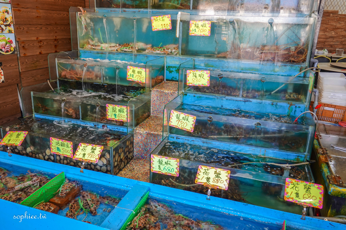 新北萬里野柳海鮮推薦》望海亭海鮮餐廳，平價美味的現撈活海鮮，讓你大快朵頤荷包不失血！