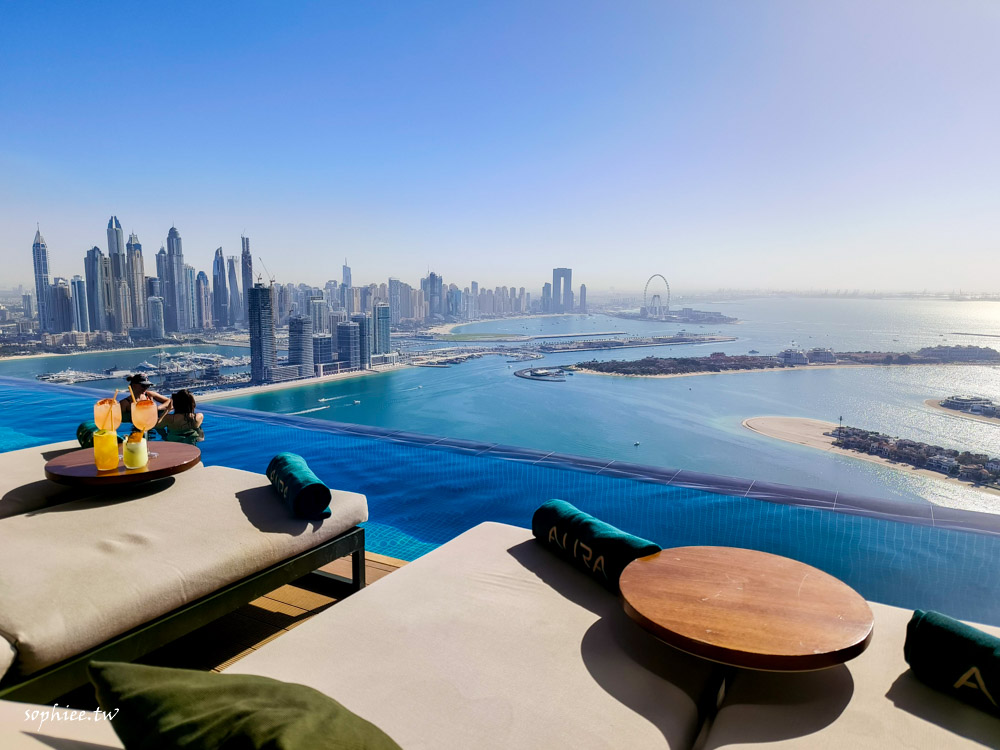 世界最高無邊際泳池Aura Sky Pool Dubai 杜拜王子和C羅都來過 棕櫚島上最奢華的泳池酒吧！