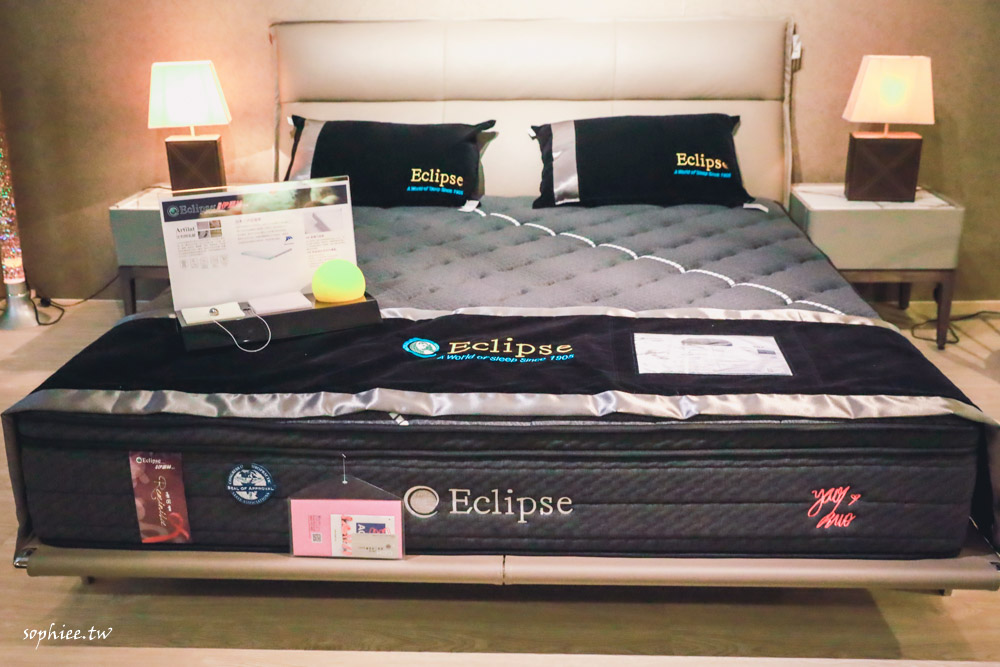 台中床墊家具推薦》莉凱家俱Eclipse美國伊麗絲名床 百年品牌 美國護脊協會認證 越睡越健康！