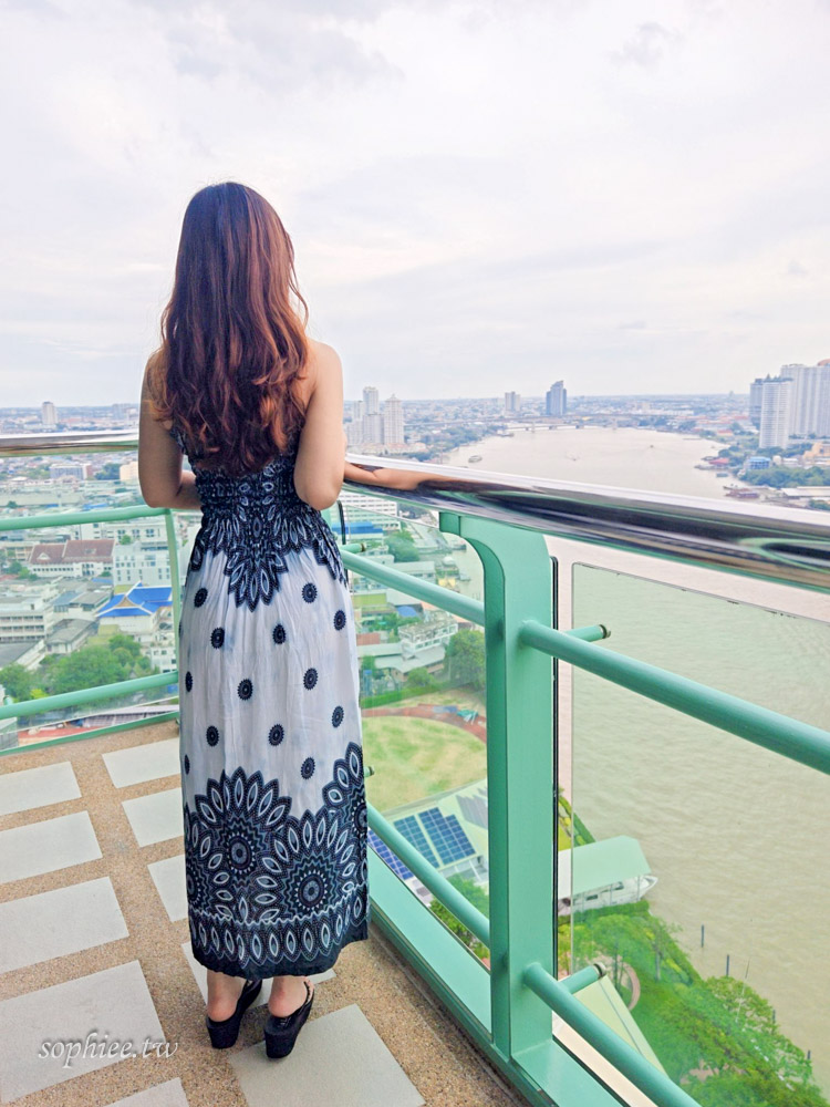 泰國曼谷住宿Chatrium Hotel Riverside Bangkok 昭披耶河畔夢幻景觀飯店 超大無邊際泳池 大力推薦必吃超值海鮮自助晚餐！