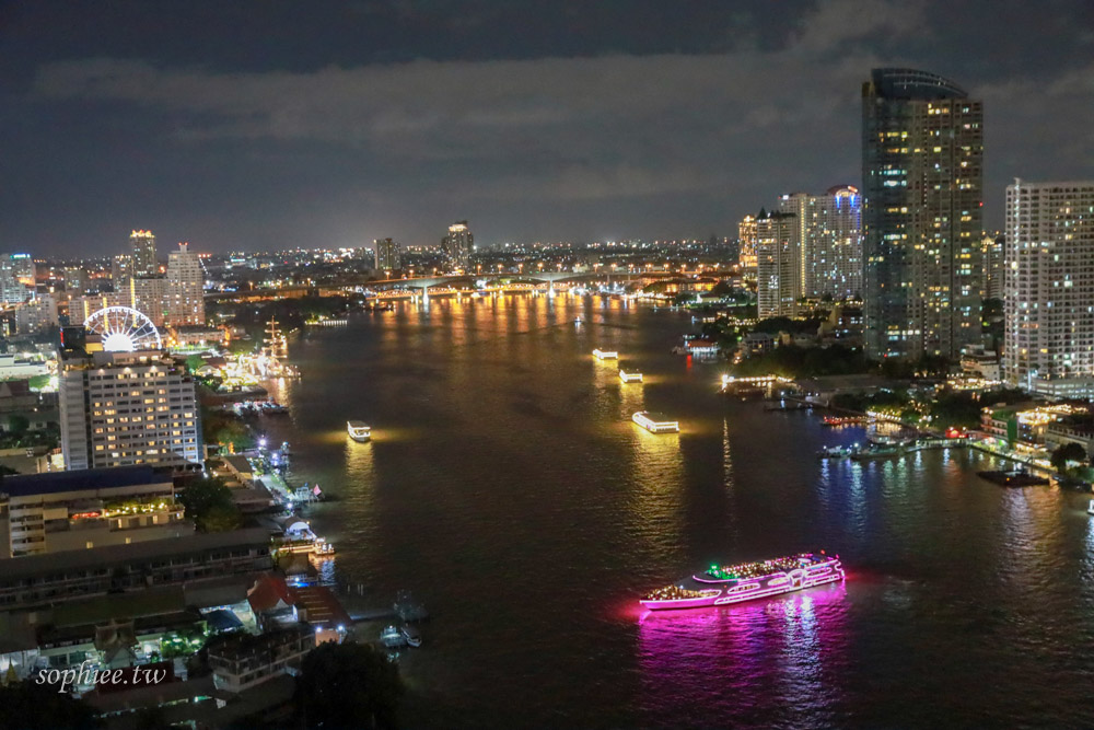 泰國曼谷住宿Chatrium Hotel Riverside Bangkok 昭披耶河畔夢幻景觀飯店 超大無邊際泳池 大力推薦必吃超值海鮮自助晚餐！