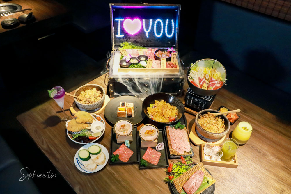 山鯨本家HONKE》台中人氣燒肉餐廳 浮誇和牛饗宴 濃濃日式氛圍 還有免費和服體驗喔