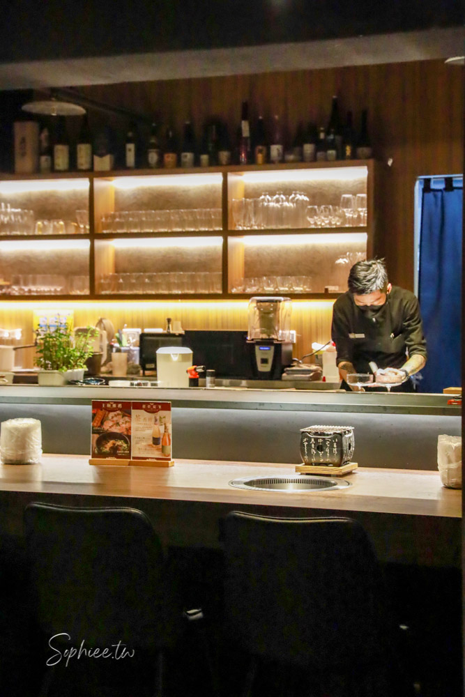 山鯨本家HONKE》台中人氣燒肉餐廳 浮誇和牛饗宴 濃濃日式氛圍 還有免費和服體驗喔