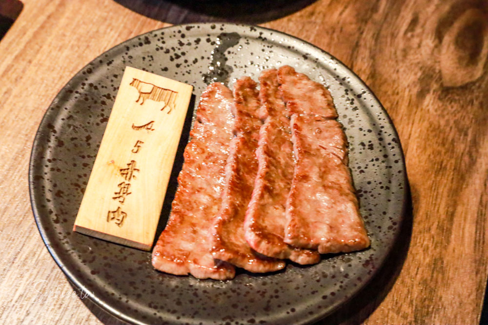 山鯨本家HONKE》台中人氣燒肉餐廳 浮誇和牛饗宴 濃濃日式氛圍 還有免費和服體驗喔