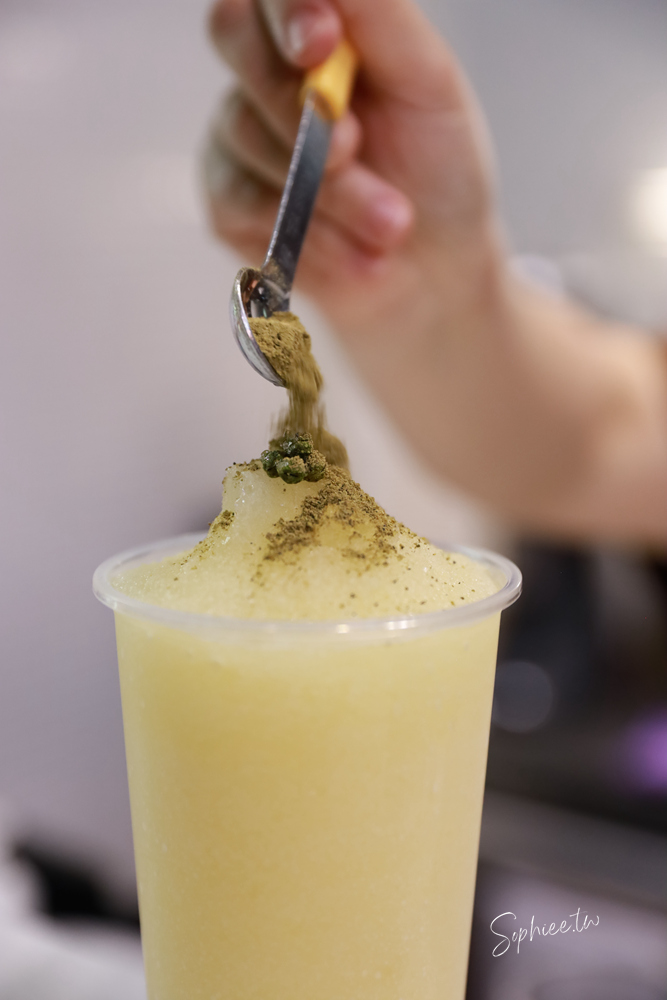 麻一點重慶老火鍋》台中麻辣鍋新選擇 只涮不喝湯的川渝吃法 鮮香麻辣帶勁 還有麻麻系手搖飲 下回宵夜聚餐就來這! 麻一點重慶老火鍋》台中麻辣鍋新選擇 只涮不喝湯的川渝吃法 鮮香麻辣帶勁 還有麻麻系手搖飲 下回宵夜聚餐就來這!