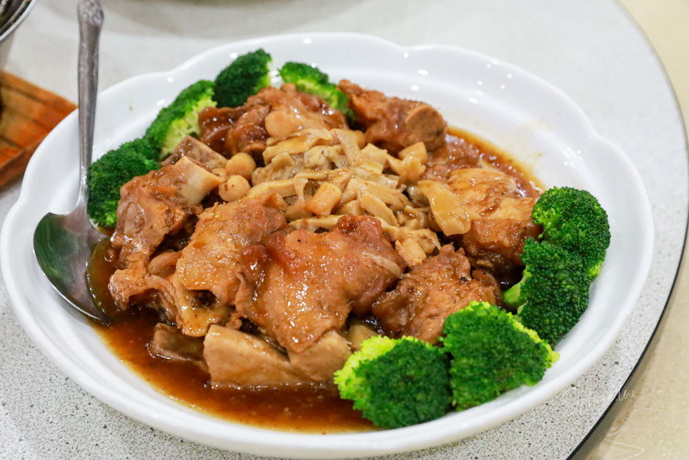 2026台中年菜外帶推薦》大祥海鮮燒鵝餐廳 除夕圍爐外帶年菜預訂 除夕當天現做外帶年菜 限量100組！