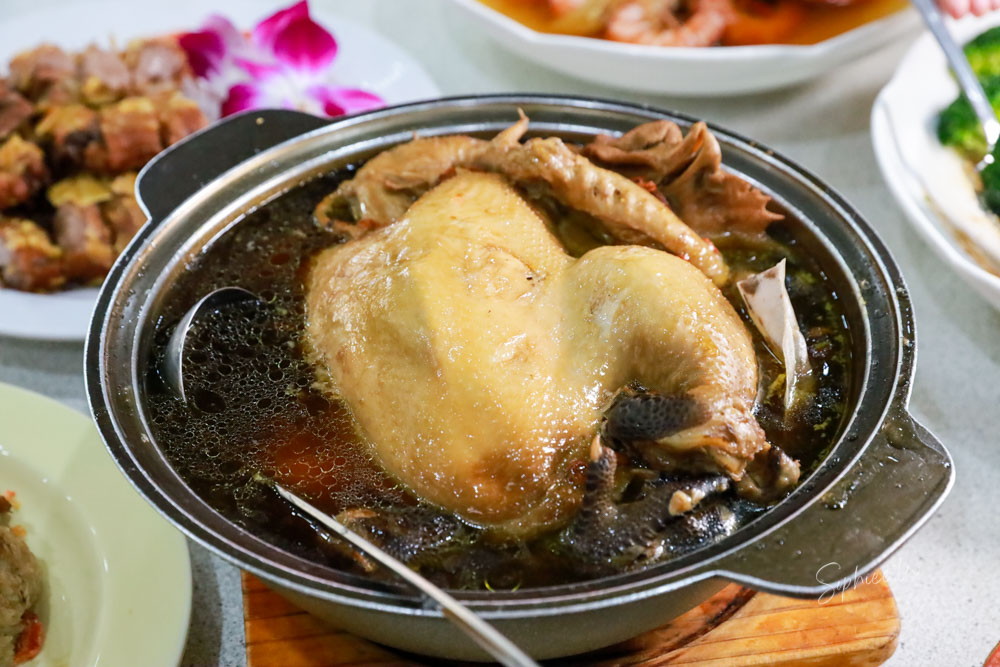 2026台中年菜外帶推薦》大祥海鮮燒鵝餐廳 除夕圍爐外帶年菜預訂 除夕當天現做外帶年菜 限量100組! 2026台中年菜外帶推薦》大祥海鮮燒鵝餐廳 除夕圍爐外帶年菜預訂 除夕當天現做外帶年菜 限量100組!