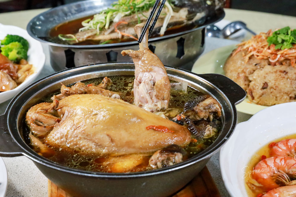 2026台中年菜外帶推薦》大祥海鮮燒鵝餐廳 除夕圍爐外帶年菜預訂 除夕當天現做外帶年菜 限量100組! 2026台中年菜外帶推薦》大祥海鮮燒鵝餐廳 除夕圍爐外帶年菜預訂 除夕當天現做外帶年菜 限量100組!