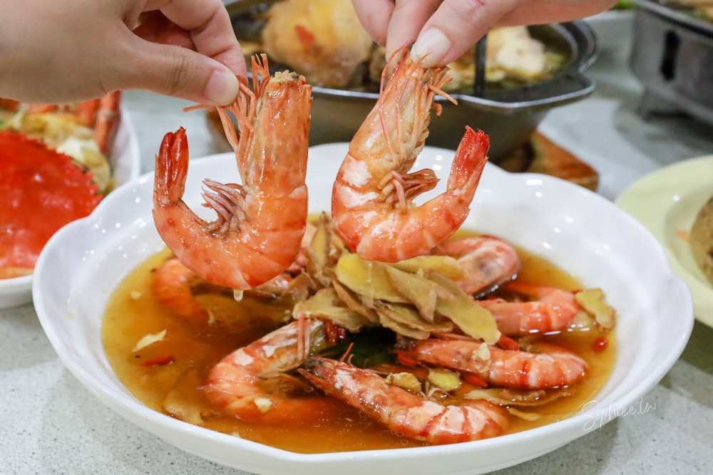 2026台中年菜外帶推薦》大祥海鮮燒鵝餐廳 除夕圍爐外帶年菜預訂 除夕當天現做外帶年菜 限量100組! 2026台中年菜外帶推薦》大祥海鮮燒鵝餐廳 除夕圍爐外帶年菜預訂 除夕當天現做外帶年菜 限量100組!