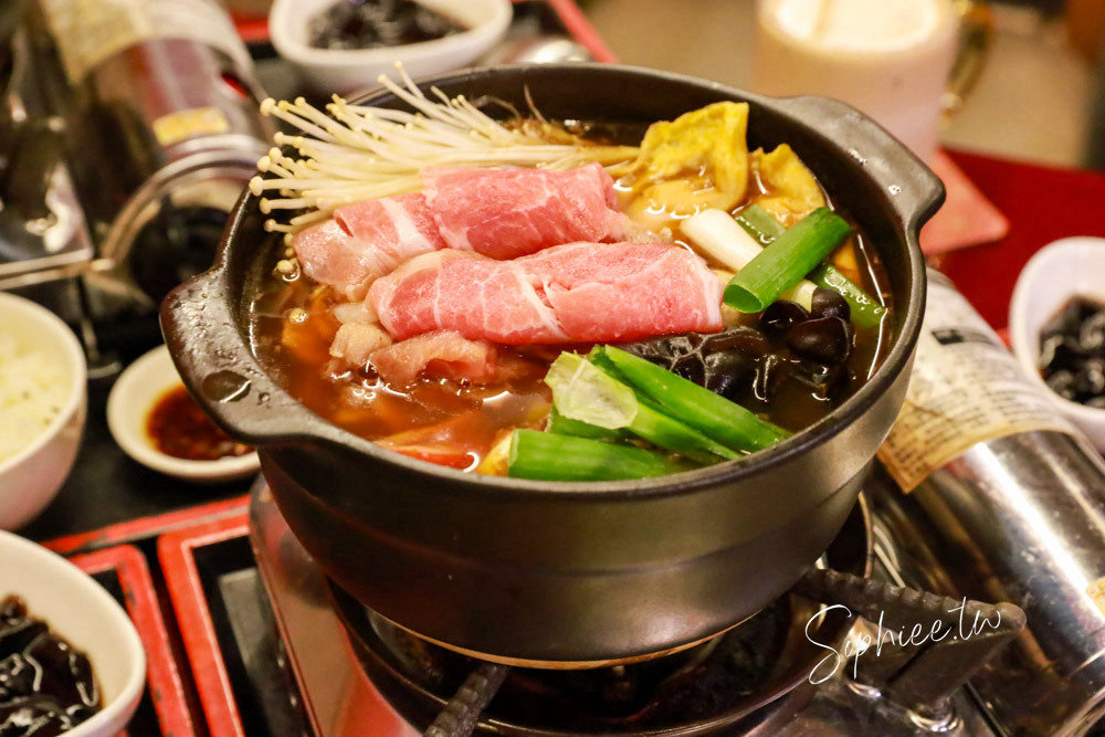 台中南屯美食｜有春茶館大墩店：巷弄裡的古早味 懷念的阿嬤手路菜！