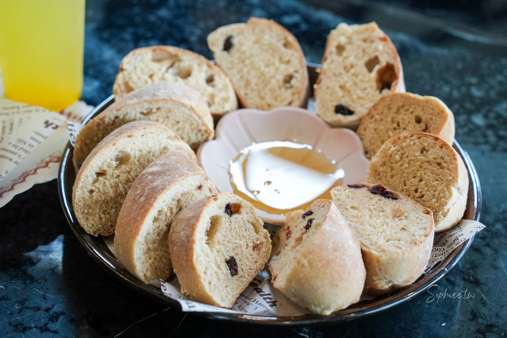 彰化親子景點》田中窯創藝園區 蜀葵花季開展 踏青賞景 捏陶彩繪 拓染玩貓 吃美食 今年春節就去走走! 彰化親子景點》田中窯創藝園區 蜀葵花季開展 踏青賞景 捏陶彩繪 拓染玩貓 吃美食 今年春節就去走走!