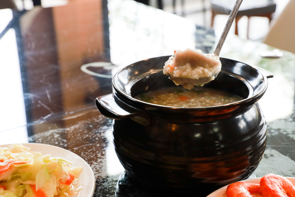 彰化親子景點》田中窯創藝園區 蜀葵花季開展 踏青賞景 捏陶彩繪 拓染玩貓 吃美食 今年春節就去走走！