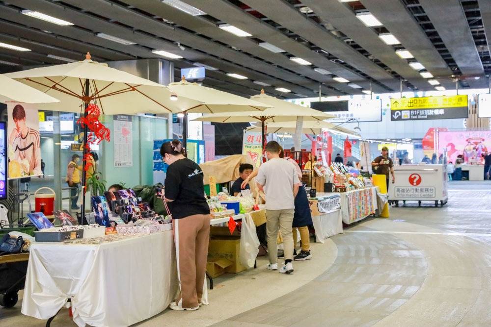 高雄新地標│高雄車站商圈「新高埕」有藝術有市集有活動 下回出門就來逛逛! 高雄新地標│高雄車站商圈「新高埕」有藝術有市集有活動 下回出門就來逛逛!