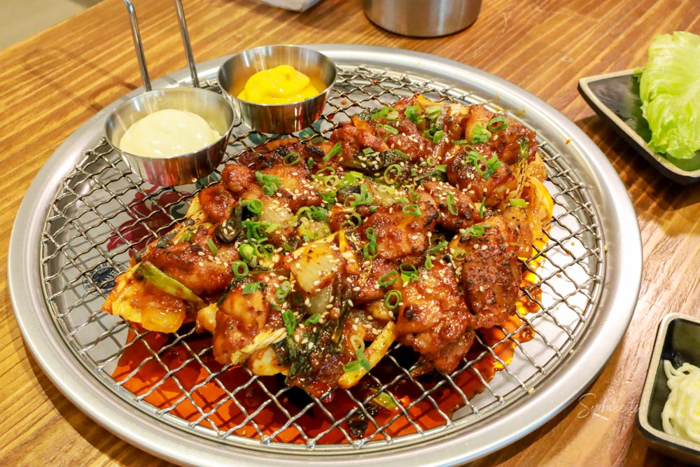 釜山三味食堂│台中韓式料理推薦 來自釜山的美味 還有韓國歐巴桌邊料理喔! 釜山三味食堂│台中韓式料理推薦 來自釜山的美味 還有韓國歐巴桌邊料理喔!