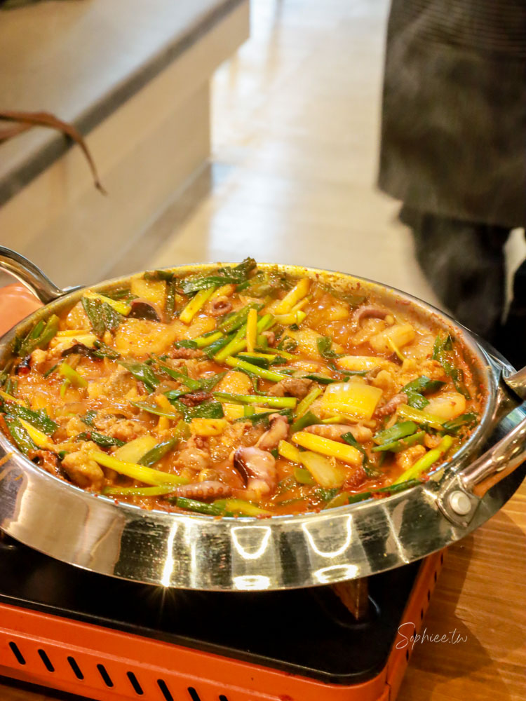 釜山三味食堂│台中韓式料理推薦 來自釜山的美味 還有韓國歐巴桌邊料理喔! 釜山三味食堂│台中韓式料理推薦 來自釜山的美味 還有韓國歐巴桌邊料理喔!