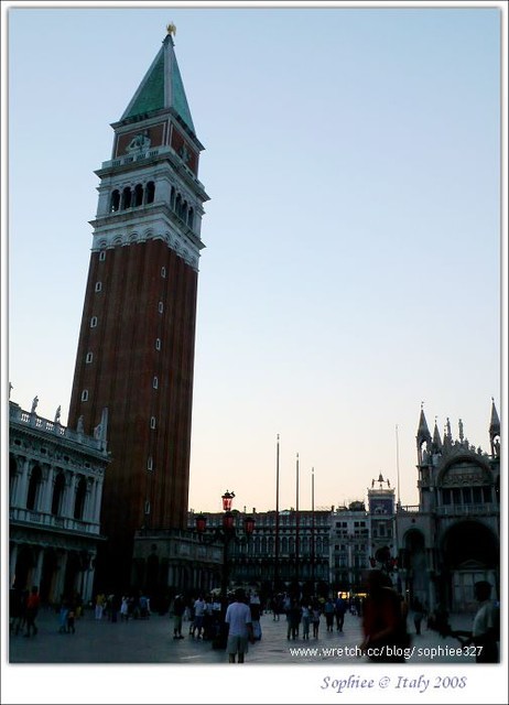 【Italy 義大利】威尼斯3：在聖馬可廣場吃了詭異的一餐~