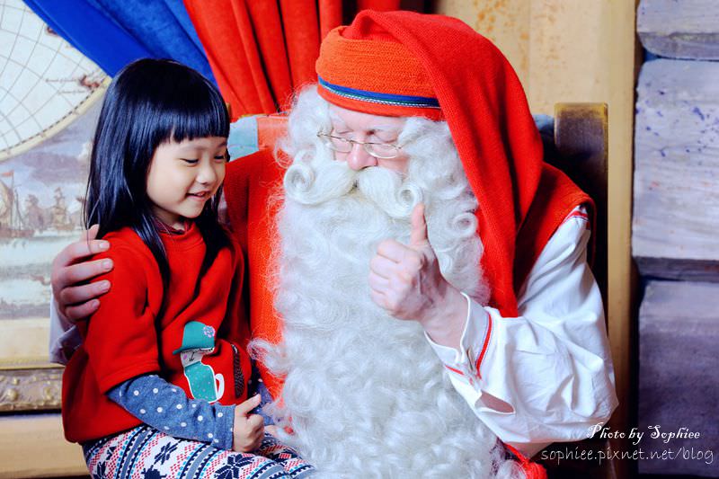 【芬蘭】北歐聖誕老人村（Santa Claus Village）。與聖誕老公公的親密接觸(全家大合照)！